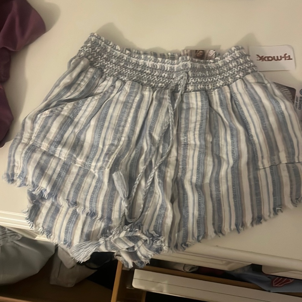 blue and white strip beachy but relaxing comfy shorts
